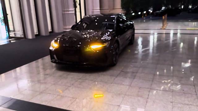 让我开上这辆车，打光棍我也是愿意的