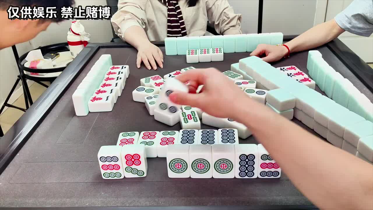 必须等杠，才能胡满