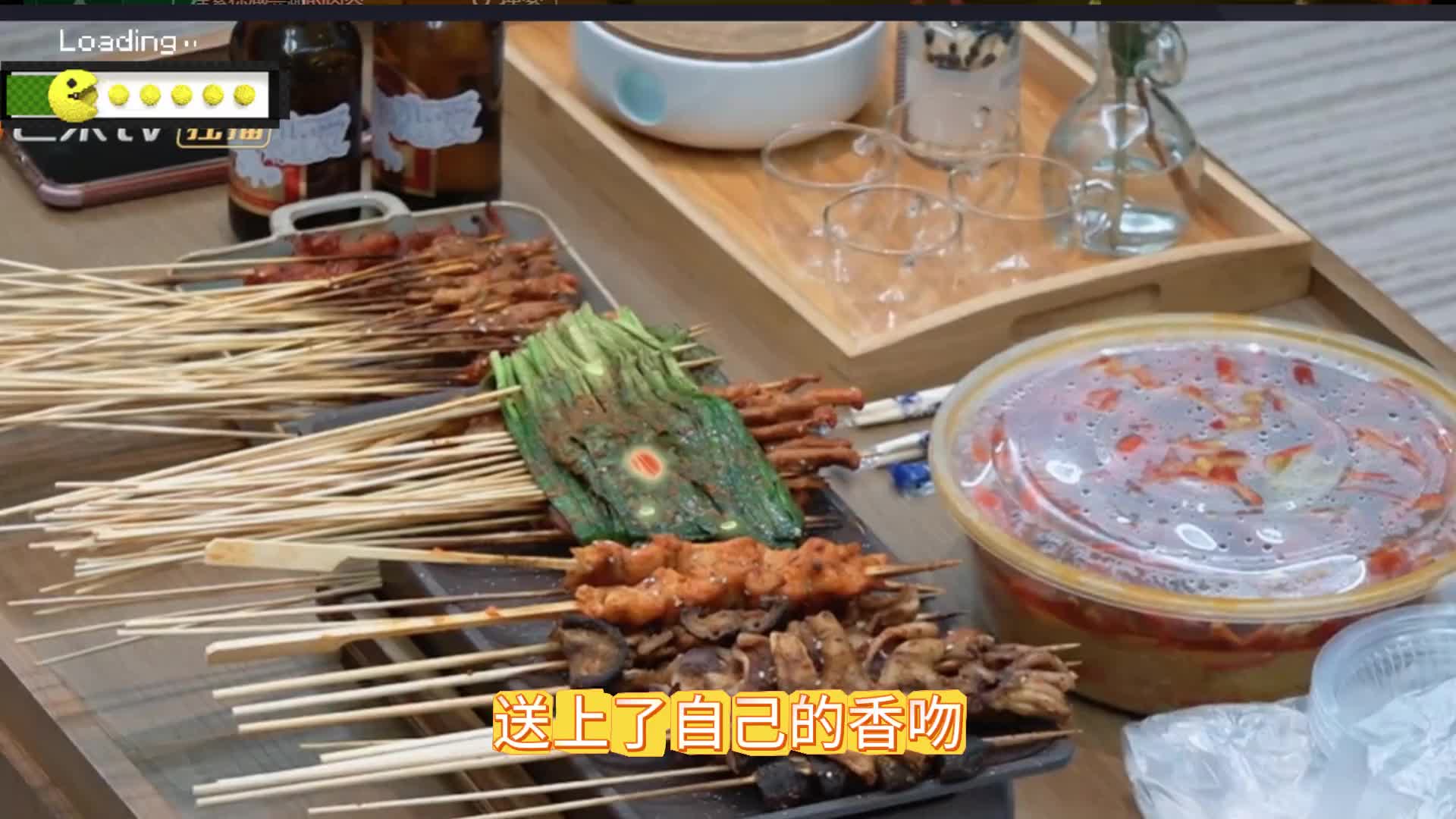 十万元聘用小男友，这生活简直不要太幸福