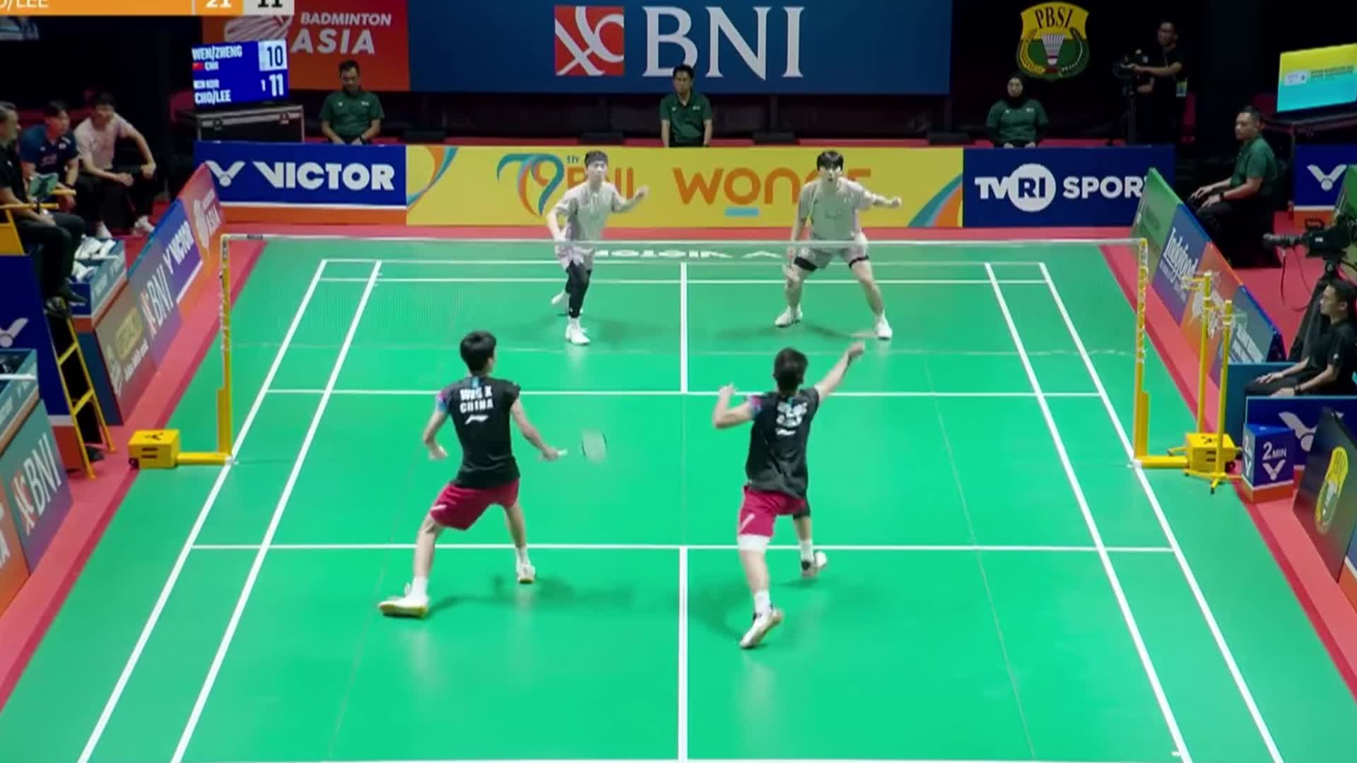 2025亚洲青年羽毛球锦标赛，郑文组合加强后场突击，以21-17扳回次局