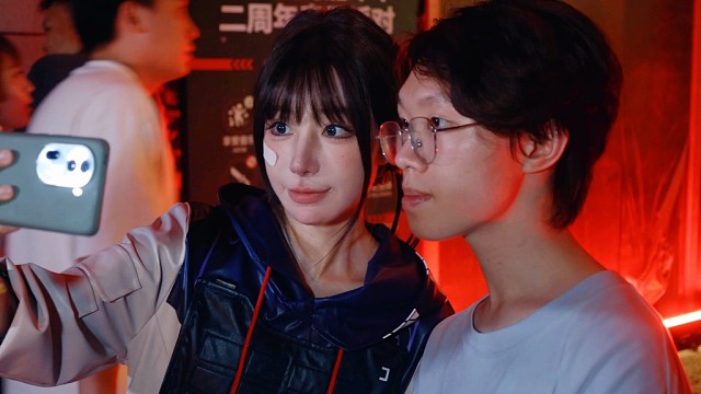 又被王墨绫子调的脚麻了