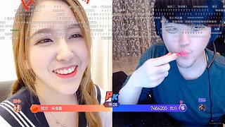 姿態(tài)和Rita一起卸妝