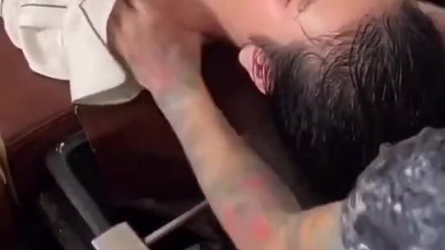 洗头的还可以按摩，好会享受哦。