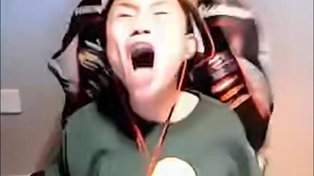 外道魔像时期 danking，表情被赞 “诗人”