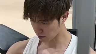 童錦程現(xiàn)在唯一堅持的事情就是健身