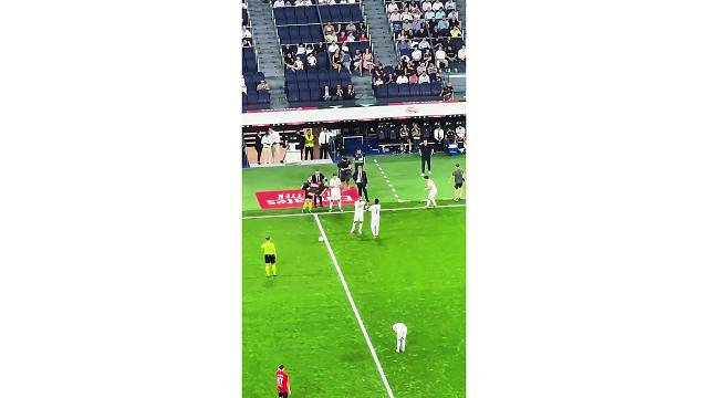 不提前续约的维尼修斯被提前换下，表现平平