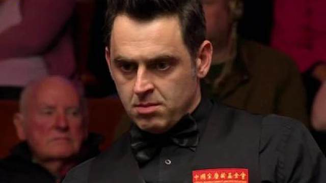 还想看147？奥沙利文又一次欺骗球迷，憋笑假装失误，干的漂亮！