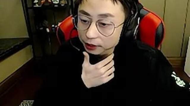 K神27岁生日，老妹送上祝福