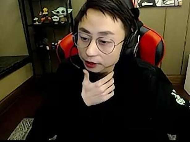 K神27歲生日，老妹送上祝福