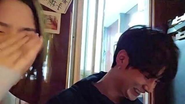 童锦程开团狂魔哥，狗妹现场连麦狂魔告状。