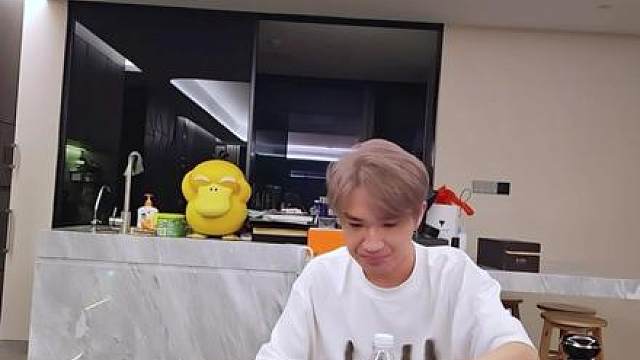 童锦程心疼王子彦被自家兄弟举报