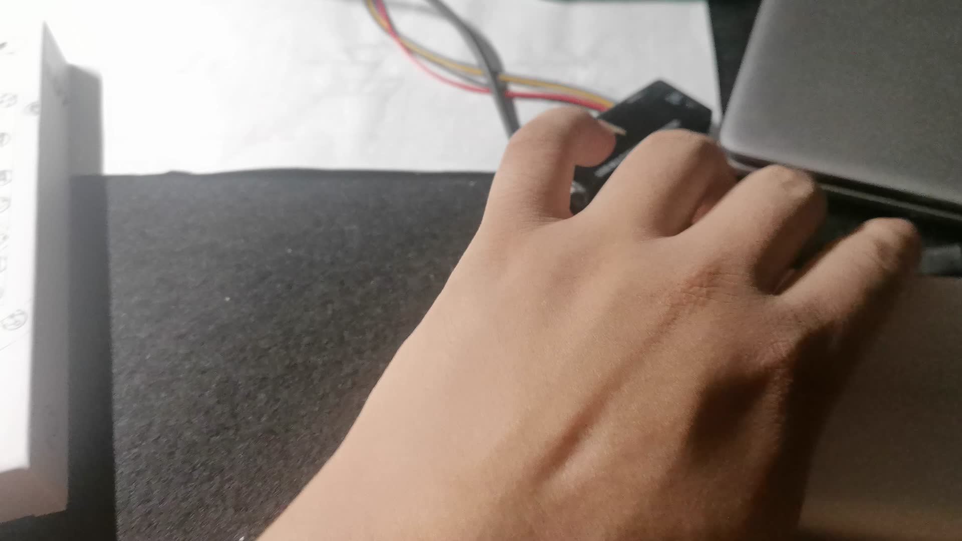 24.8包邮的8CM 3D打印风扇支架开箱附AVC风扇5V功率测量