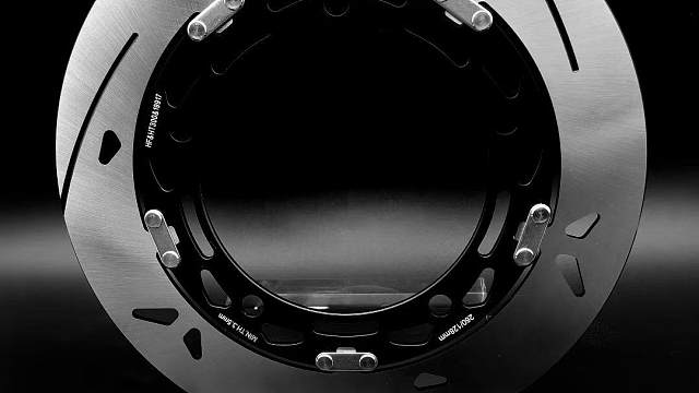 非常通透的一段话： “只要你不去关注任何人的动态 不去揣测任何人的想法， 不去设想一些没发生的事 情