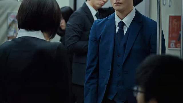 大庭广众下和男生表白，对方居然这样回复…