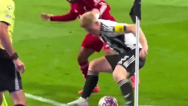 从此，世界上多了个成语叫张卫搬腿