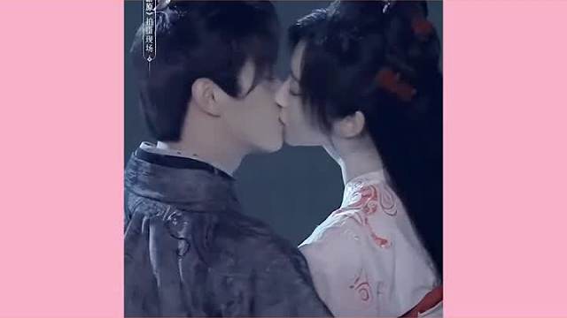 景甜滚床闪到腰还要亲，害羞的直往许凯怀里钻，这糖分有点高啊