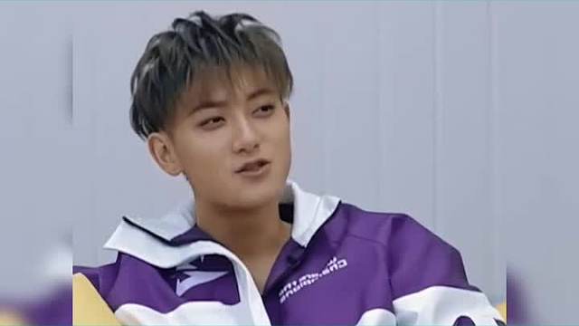 有着“漫画脸”的六位明星