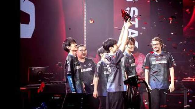 斩断昔日旧枷锁，XLG夺下第一赛段冠军