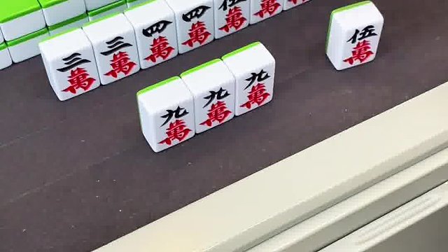 这牌看得我眼睛痛…