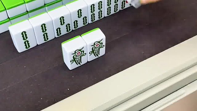 好像胡得有点宽…