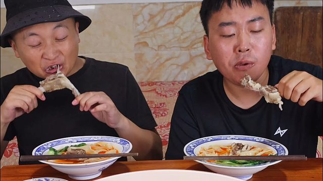 手把羊排软烂脱骨！灵魂韭菜花灵魂搭配！