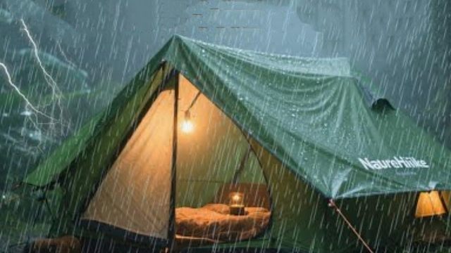 暴雨雷暴期间的极限露营 • 适合睡觉的暴雨雷暴声音。