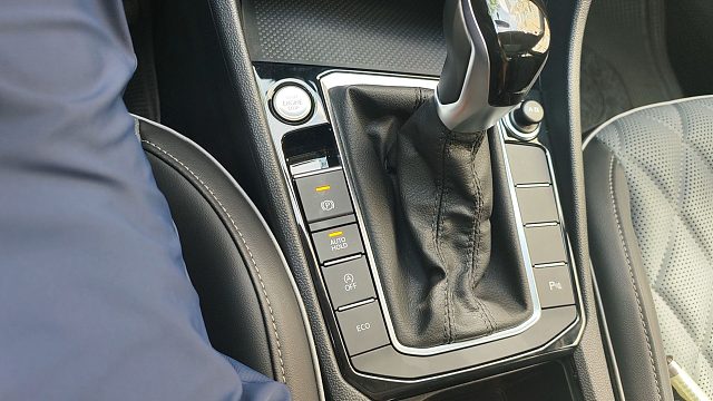 电子手刹 自动驻车 自动启停，你真的知道怎么用吗？