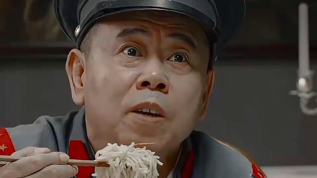 法医：在毒液中发现微量面条