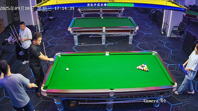 《拖鞋辉打中八》