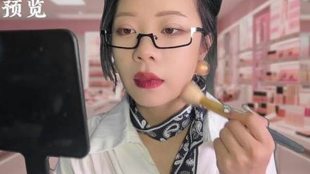 两种柜姐的服务态度