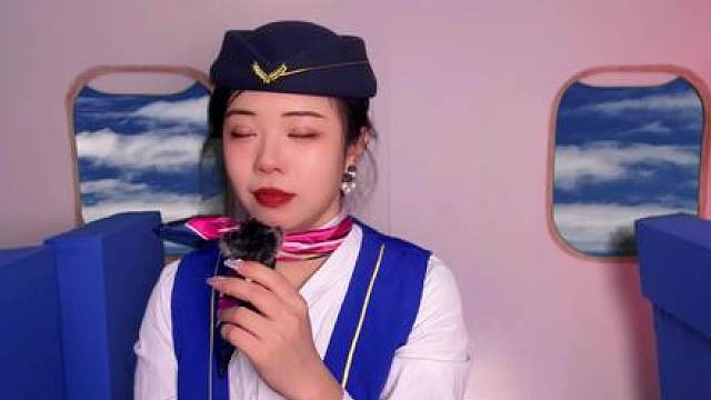 惊险刺激的高空之旅，空姐安抚不安的你