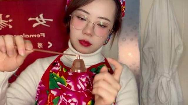 东北大姨给南方丫蛋搓澡事件，不要害羞快过来！