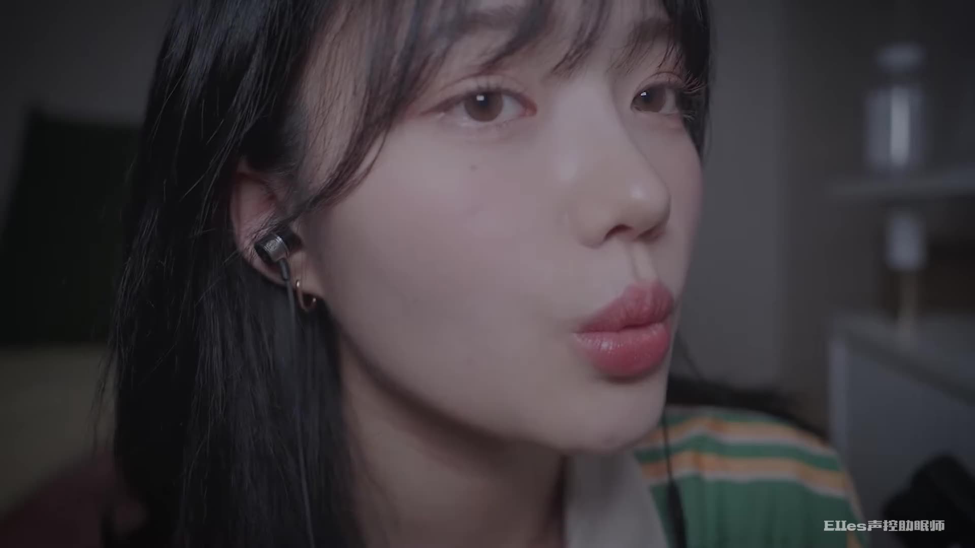 炎热的夜晚让你凉爽（吹凉爽的声音）