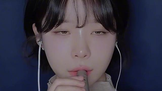 跟着姐姐一起睡个好觉吧