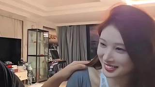 小酷用冰豆奶跟美杜莎講個笑話，被破口大罵！