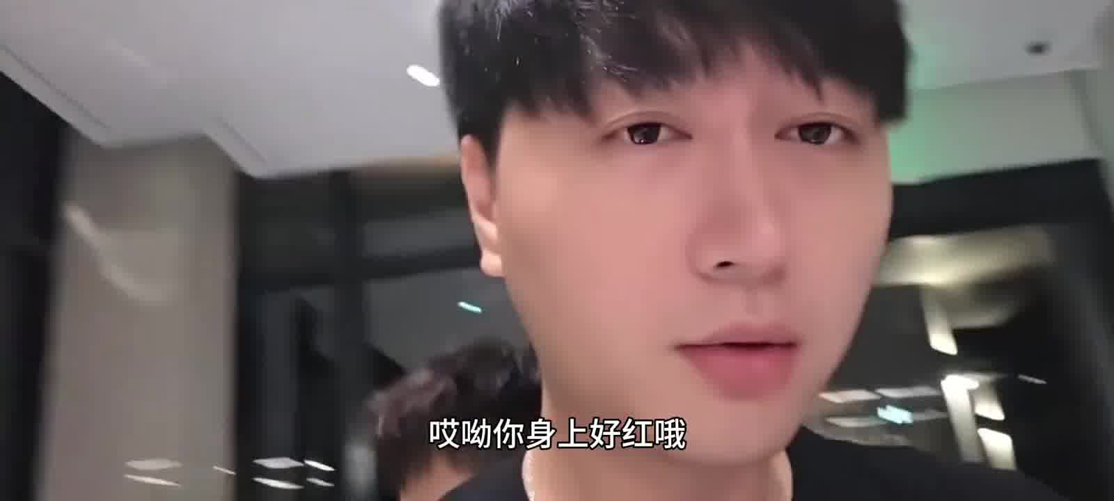 偶遇798的主播