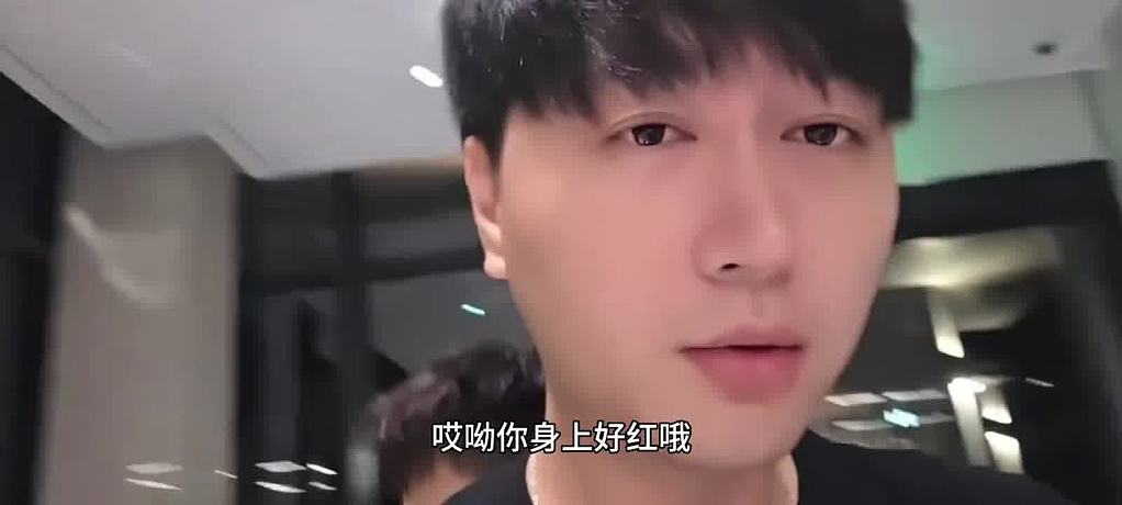 偶遇798的主播