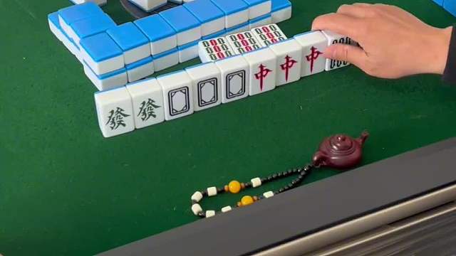 两家亮牌14条，这牌真的给我打紧张了！