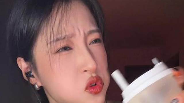 炸鸡奶茶小蛋糕嘎嘎好吃 铁汁们投稿的沉浸式吃炸鸡来了