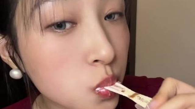 沉浸式干饭！！