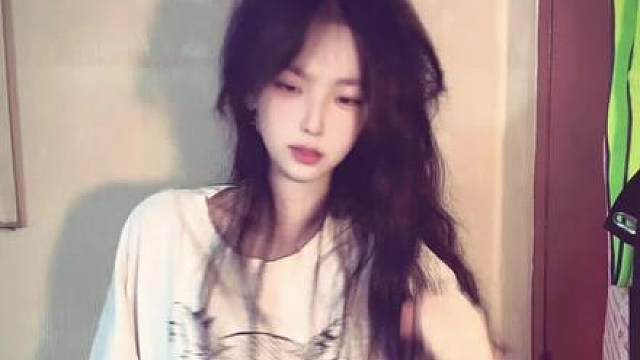 上天分我 撑不住衣服和肩带的窄肩窄腰窄胯 然后给颗大总攻的心