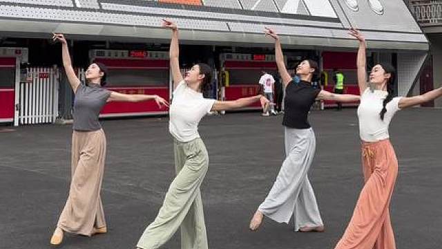 七夕快乐，我的满分舞搭子们