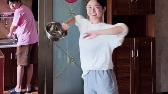 《打起盆盆唱起歌》水瓶子暂时下线了