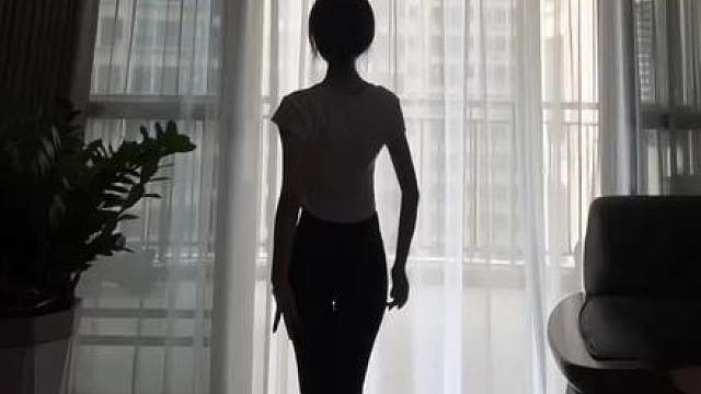 “等你再落下几笔 等你再弹奏几曲”