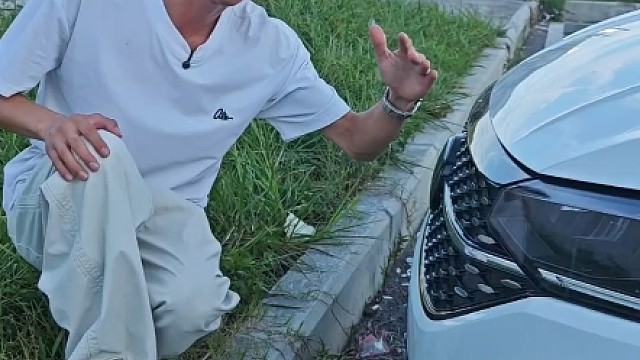 开车怎么判断车头距离，新手避免刮蹭