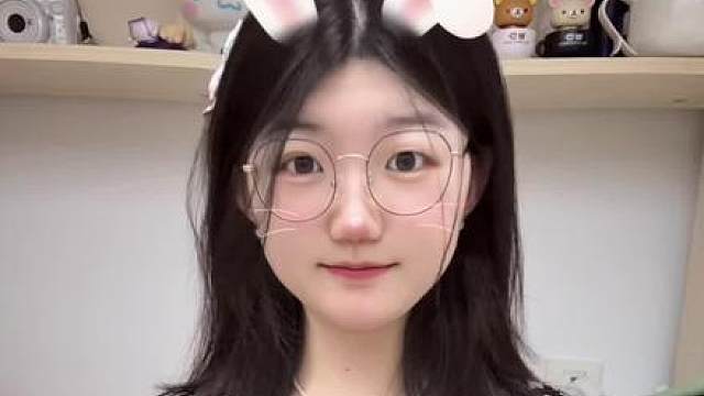 把所有的回忆 都装进这首歌