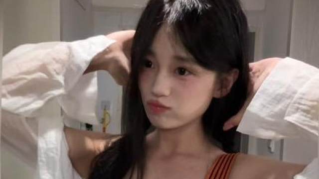 你的眼睛好漂亮，像天上的星星