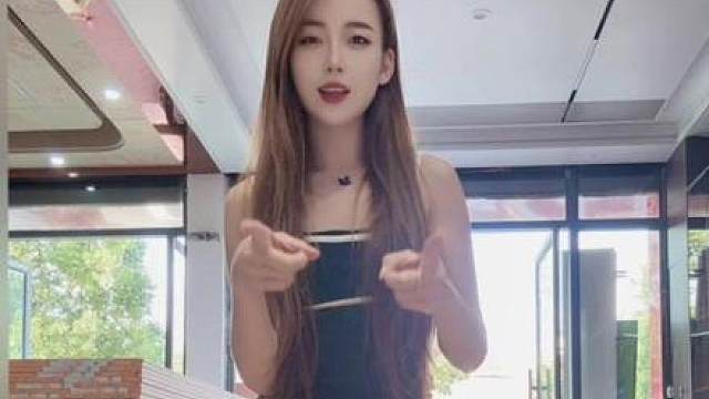 你别偷偷的望着我