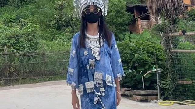 明年三月三我不唱歌啦，我穿苗族服装去跳舞不知道能不能赢一头牛回来