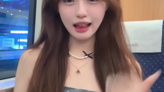 又憋笑了哈哈哈